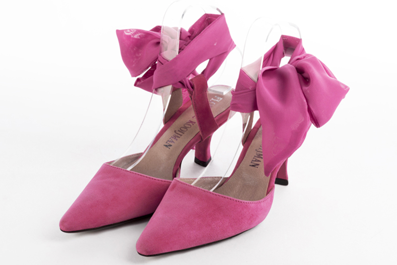 Fuschia pink women's open back shoes, with an ankle scarf. Tapered toe. Medium spool heels. Front view - Florence KOOIJMAN